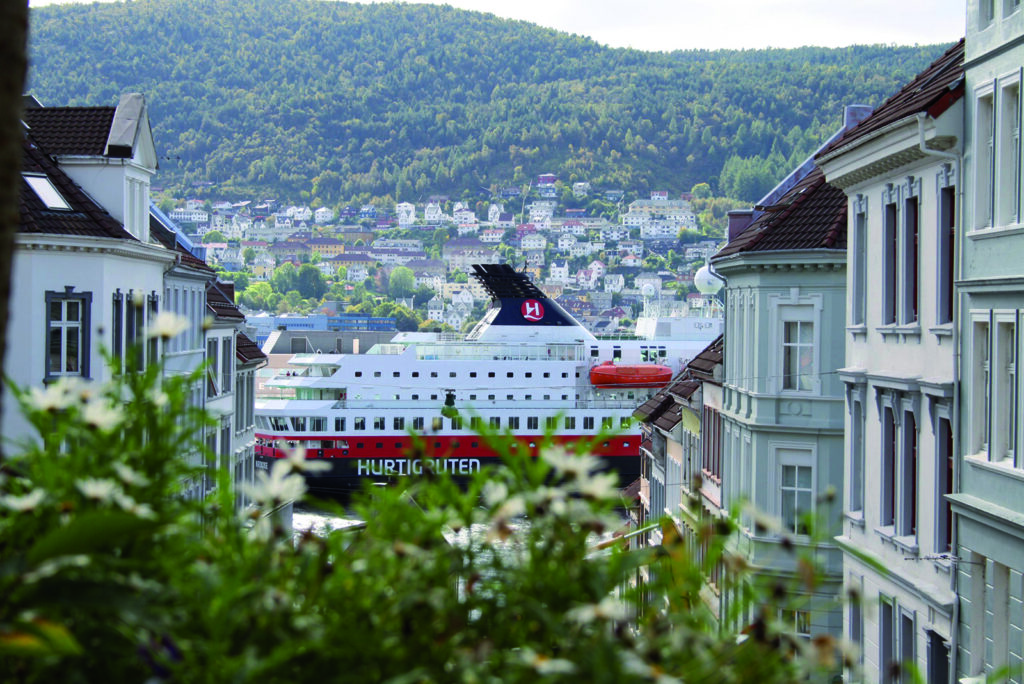 Bateau postal Hurtigruten à Bergen