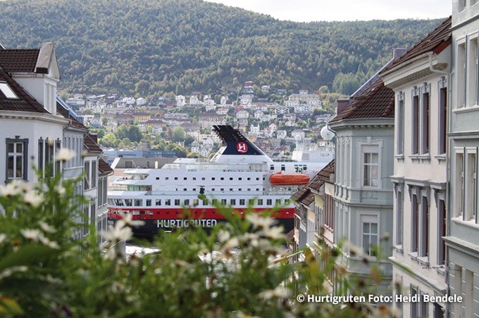 Bateau postal Hurtigruten à Bergen